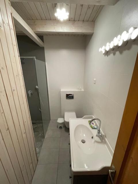 Mezesfeszer Apartman Apartment Cserkut Exterior photo